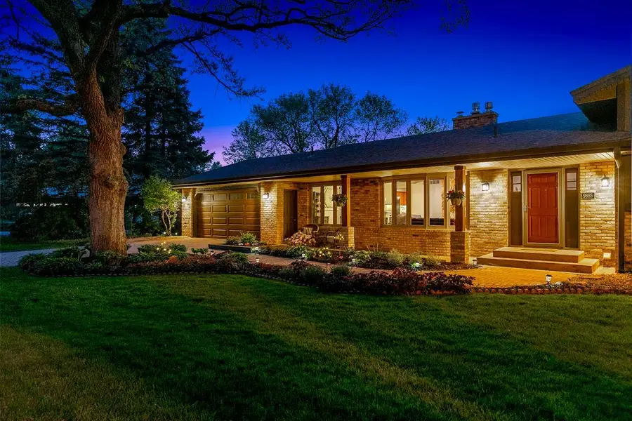 9885 Oak Shore Drive, Lakeville, MN 55044 - #2