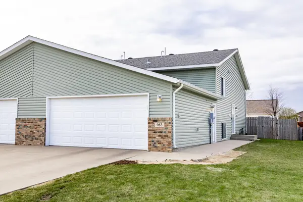 983 42nd Avenue W, West Fargo, ND 58078