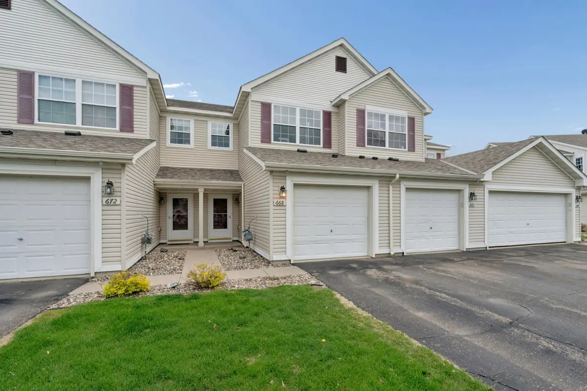 668 Cobblestone Way, Shakopee, MN 55379 - #1