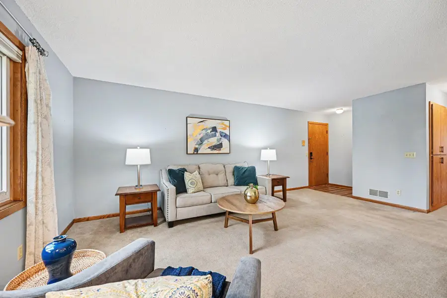 4324 Buckingham Court, Saint Paul, MN 55127 - #2