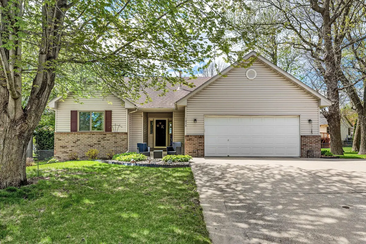 1056 11th Avenue Ne, Owatonna, MN 55060 - #1