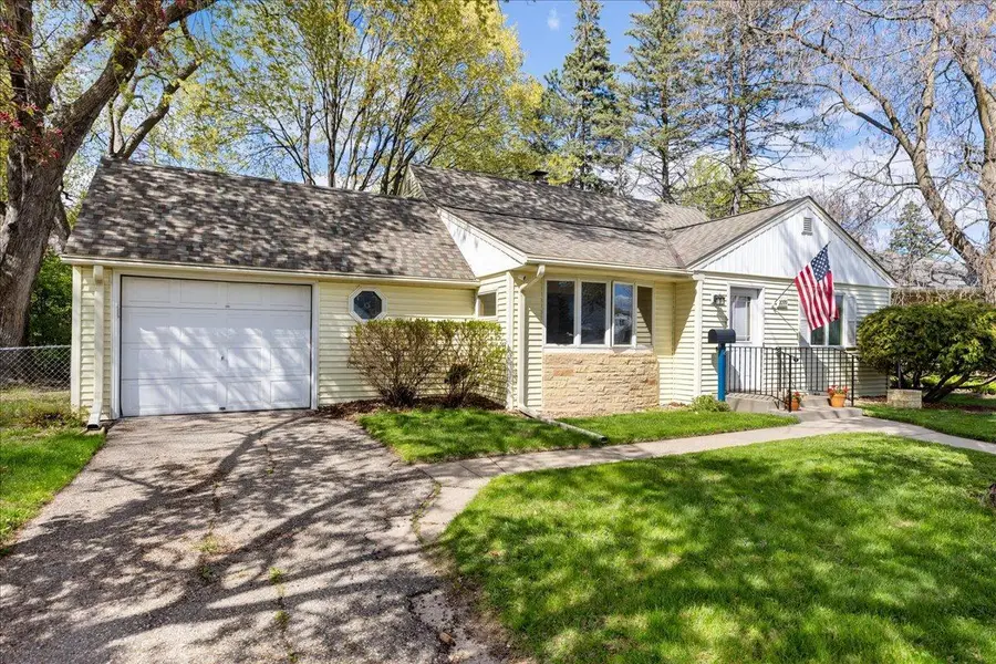 2099 Lacrosse Avenue, Saint Paul, MN 55119 - #3