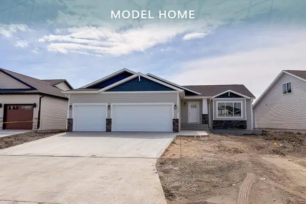 1434 66 Avenue S, Fargo, ND 58104