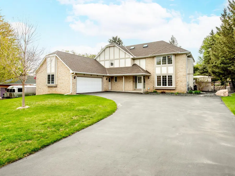 1009 Stratford Road, Saint Paul, MN 55118 - #3