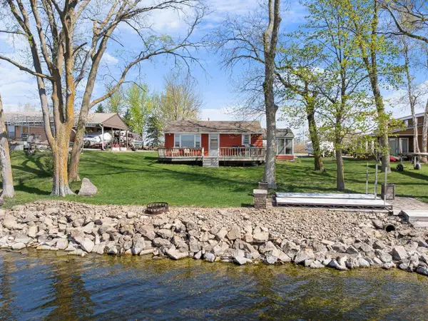 18747 Tetonka Lake Lane N, Waterville, MN 56096