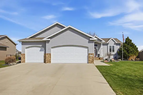 3644 Taylor Street S, Fargo, ND 58104