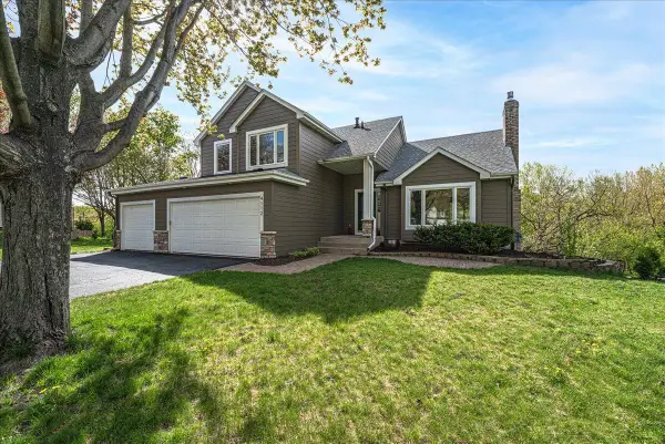 4112 Havenhill Circle, Eagan, MN 55123