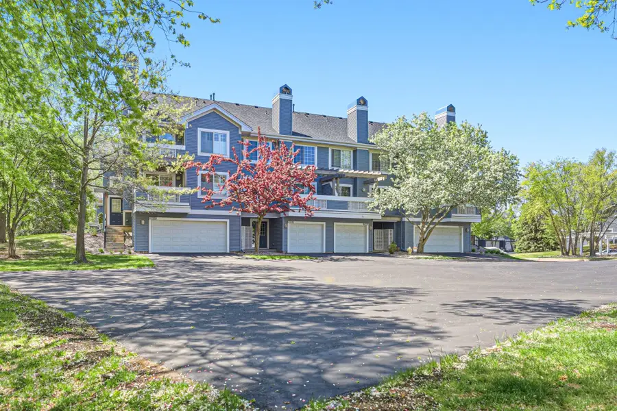 15615 24th Avenue N #F, Minneapolis, MN 55447 - #2