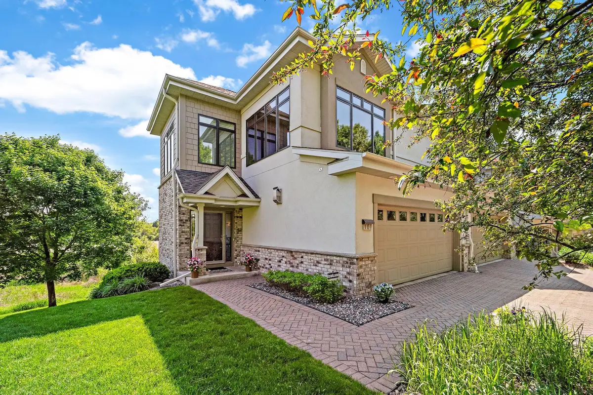 101 Willoughby Way E, Minnetonka, MN 55305 - #1