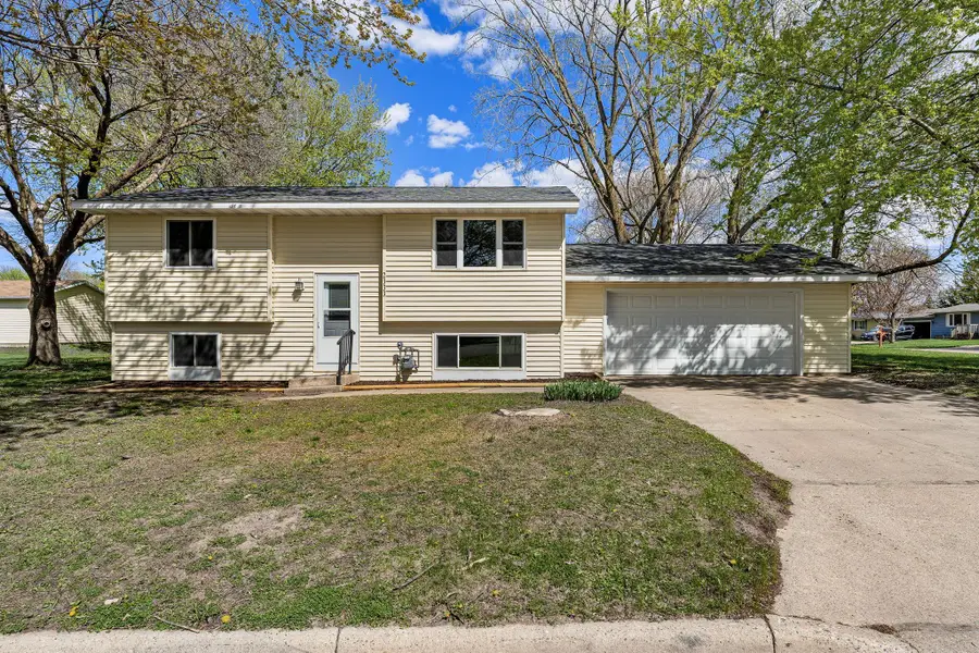 2333 4th Avenue Nw, Owatonna, MN 55060 - #2