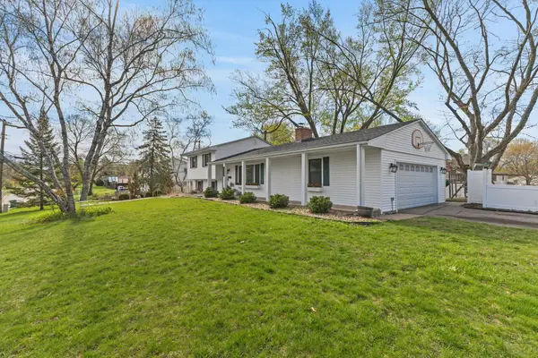 8845 23rd Avenue N, Minneapolis, MN 55427
