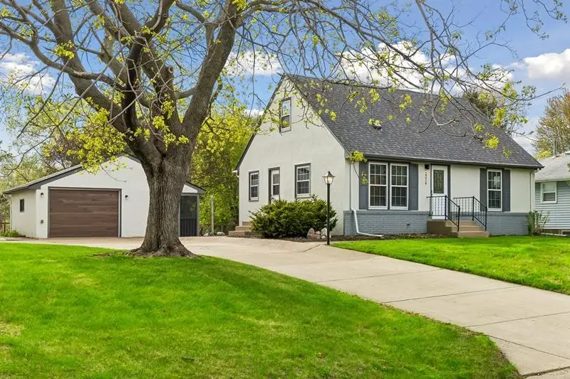 2216 Thorndale Avenue, Saint Paul, MN 55112 - #1
