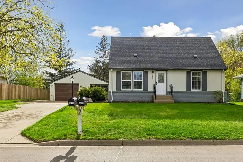 2216 Thorndale Avenue, Saint Paul, MN 55112 - #3