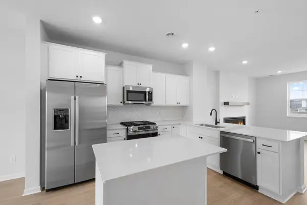 1525 Trellis Lane, West Saint Paul, MN 55118