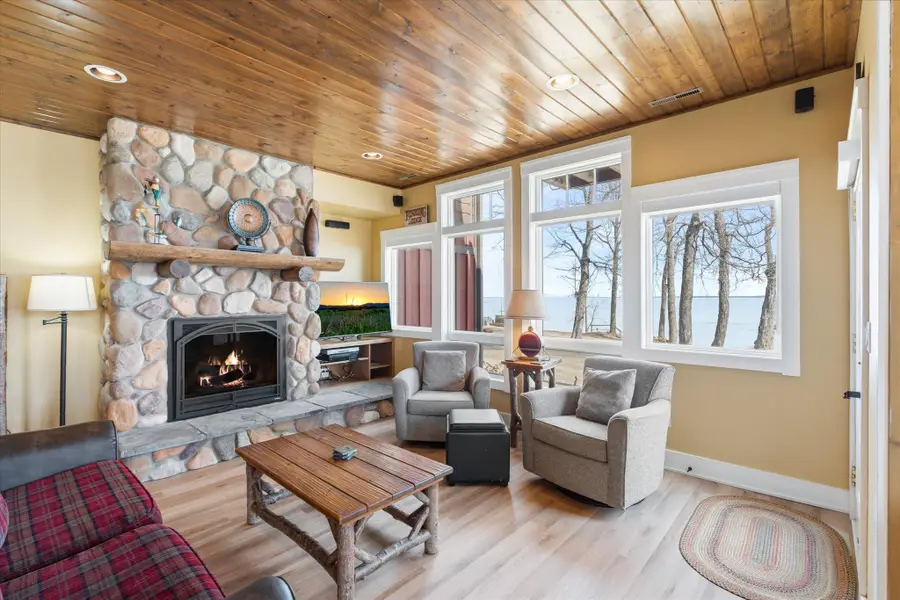 6946 Beach View Lane Nw #215-4 Trappers Landing Lodge, Whipholt, MN 56452 - #2