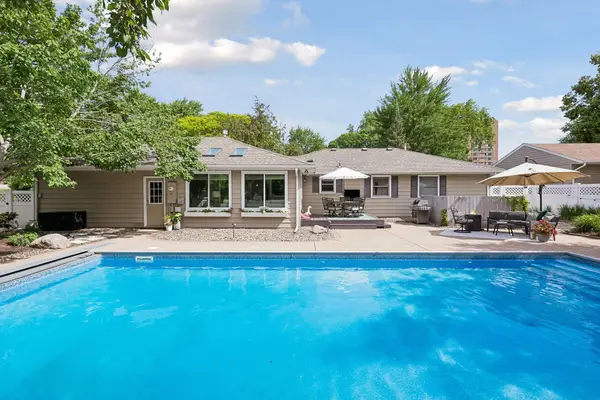 1917 Dixon Drive, Minneapolis, MN 55431
