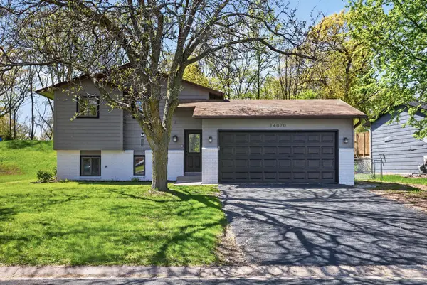 14070 Candlewood Lane Ne, Prior Lake, MN 55372