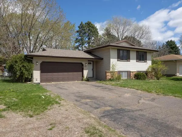 5608 80th Avenue N, Minneapolis, MN 55443