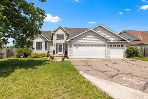 1211 Hillside Road, Sauk Rapids, MN 56379