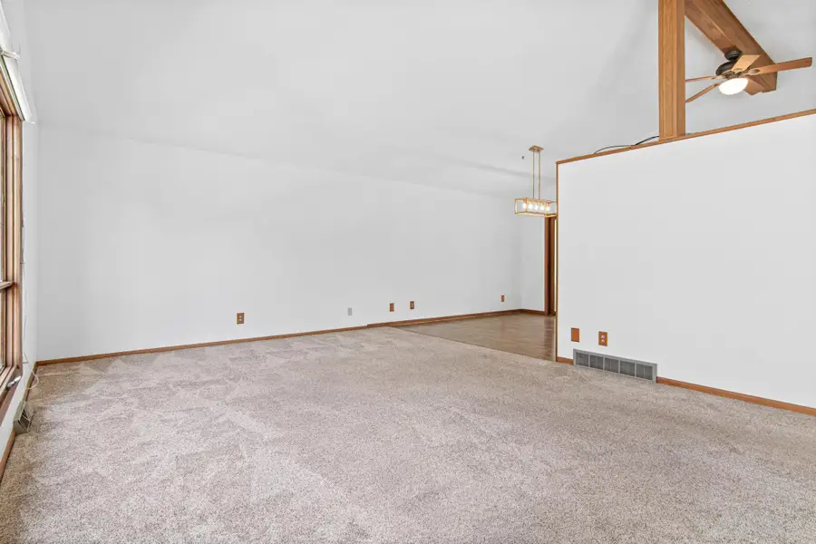 344 Thompson Avenue W, West Saint Paul, MN 55118 - #3