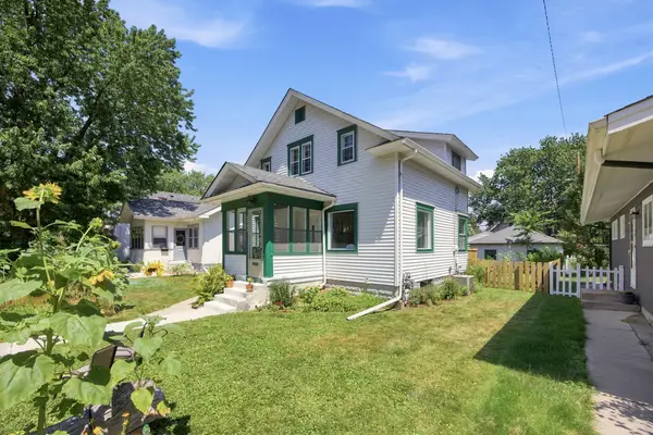 4042 Queen Avenue N, Minneapolis, MN 55412
