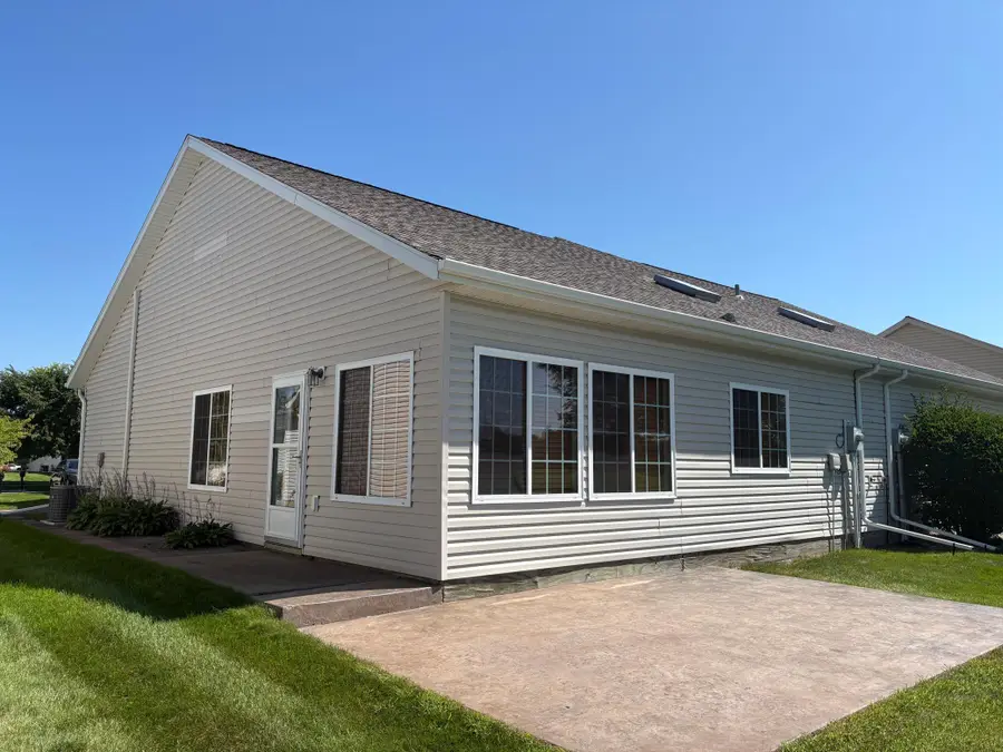 2869 35th Street S, Moorhead, MN 56560 - #2