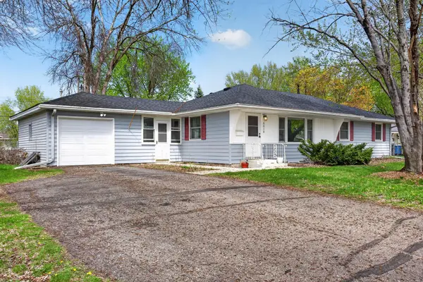 5216 W 110th Street, Minneapolis, MN 55437