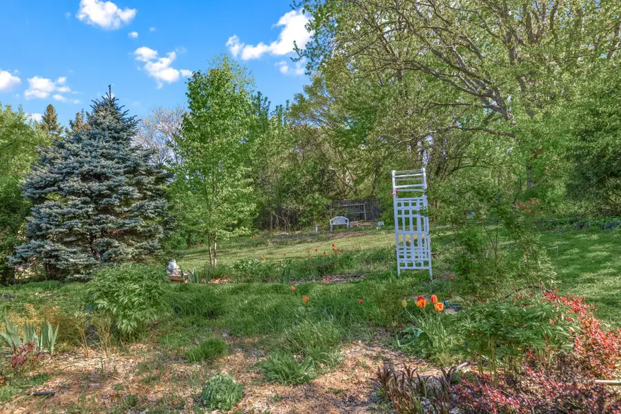 4220 Victoria Street N, Saint Paul, MN 55126 - #2