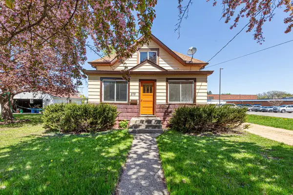 272 W Tyrone Street, Le Center, MN 56057