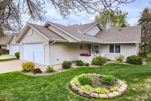 1078 Riverwood Court, Hastings, MN 55033