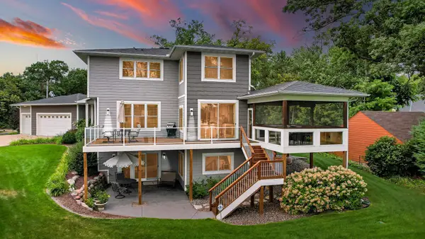 400 E Horseshoe Drive, Saint Paul, MN 55126