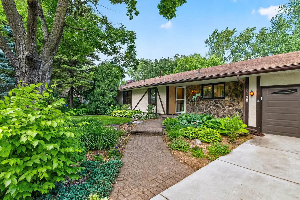 1120 Rockstone Lane, Saint Paul, MN 55112 - #1