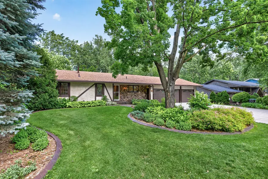 1120 Rockstone Lane, Saint Paul, MN 55112 - #3