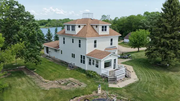 411 60th Avenue Ne, Willmar, MN 56201