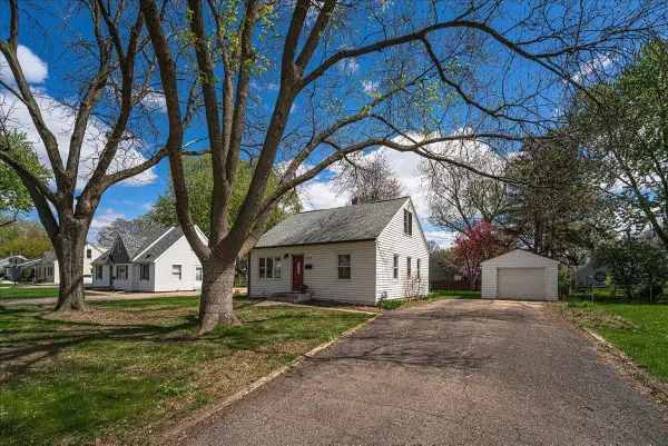 8127 1st Avenue S, Bloomington, MN 55420