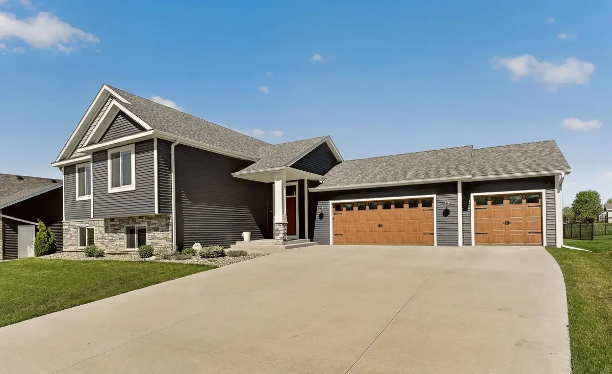 5443 Ridgeview Drive Nw, Rochester, MN 55901 - #1
