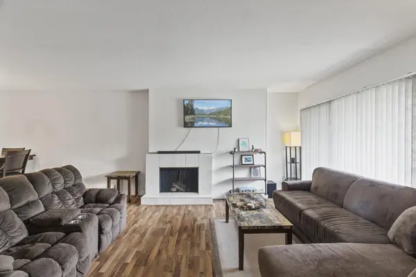 4207 Lakeside Avenue N #328, Brooklyn Center, MN 55429