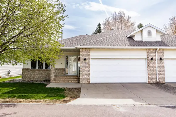 2451 Madison Square Drive S, Fargo, ND 58104
