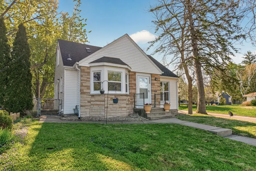 3200 Ewing Avenue N, Minneapolis, MN 55422 - #2