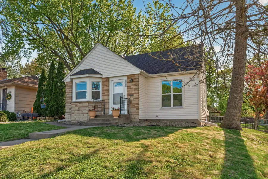 3200 Ewing Avenue N, Minneapolis, MN 55422 - #3