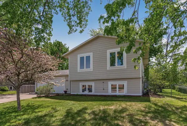 1030 Whitney Drive, Saint Paul, MN 55124