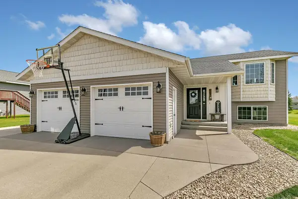561 7th Street Nw, Richmond, MN 56368