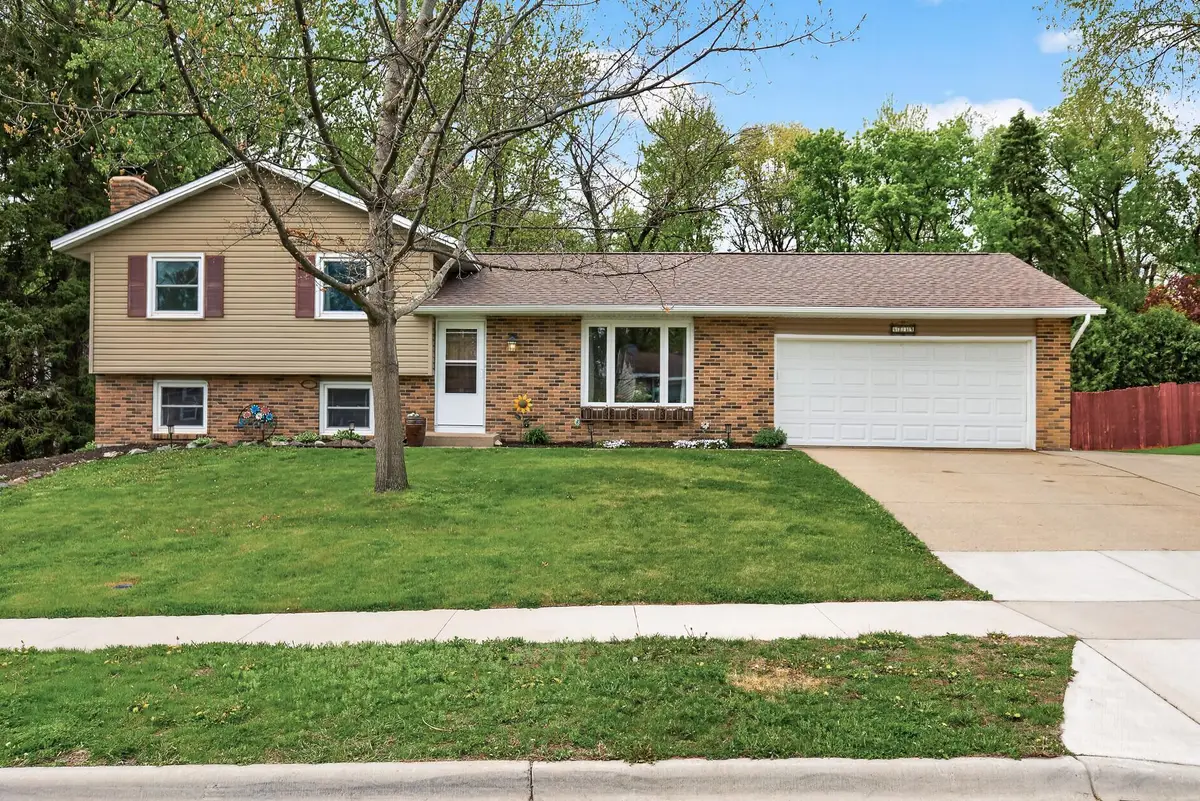 6839 133rd Street W, Apple Valley, MN 55124 - #1
