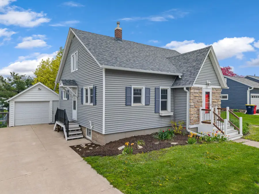 530 2nd Avenue Nw, Plainview, MN 55964 - #2