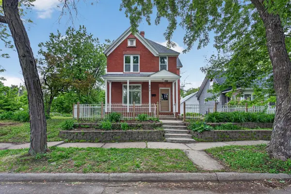 697 Tuscarora Avenue, Saint Paul, MN 55102