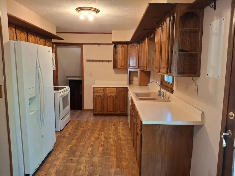 8236 Quinn Road, Minneapolis, MN 55437 - #3
