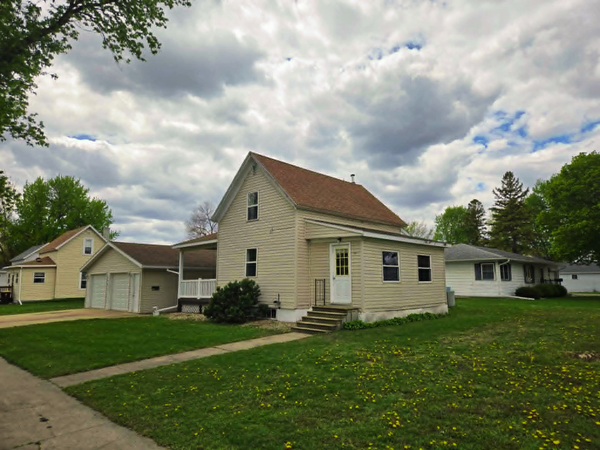 400 2nd Avenue Se, Wells, MN 56097