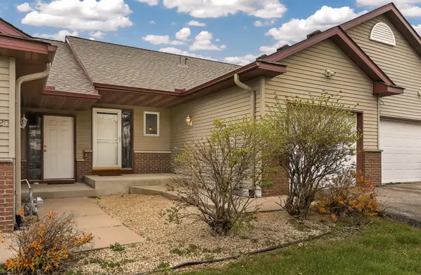 718 10th Street Sw, Pine Island, MN 55963