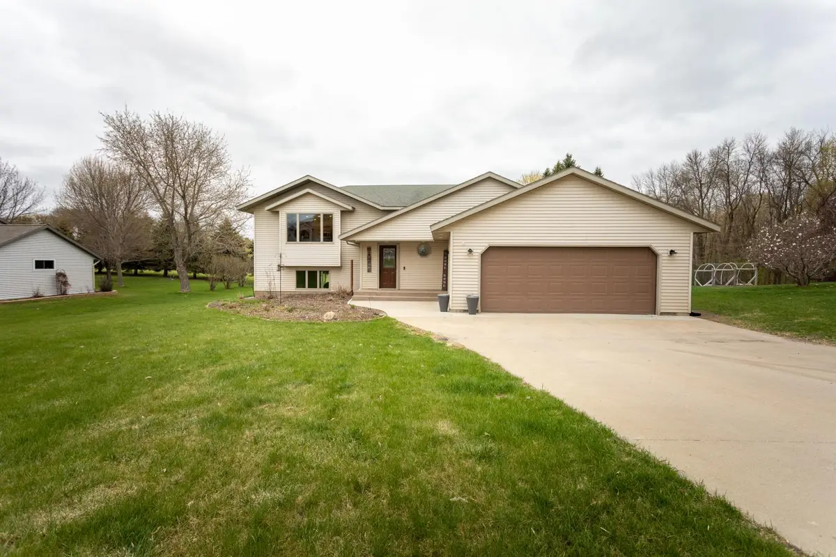 4701 Country Shores Sw, Alexandria, MN 56308 - #1