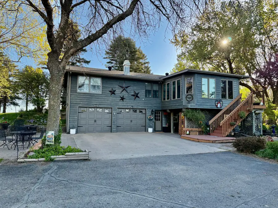 32185 290th Street, Worthington, MN 56187 - #2